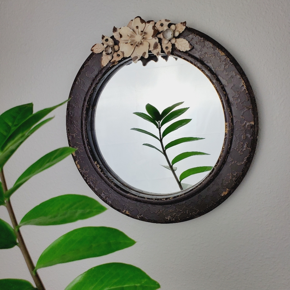Round Mirror with Metal Flower 10.5"